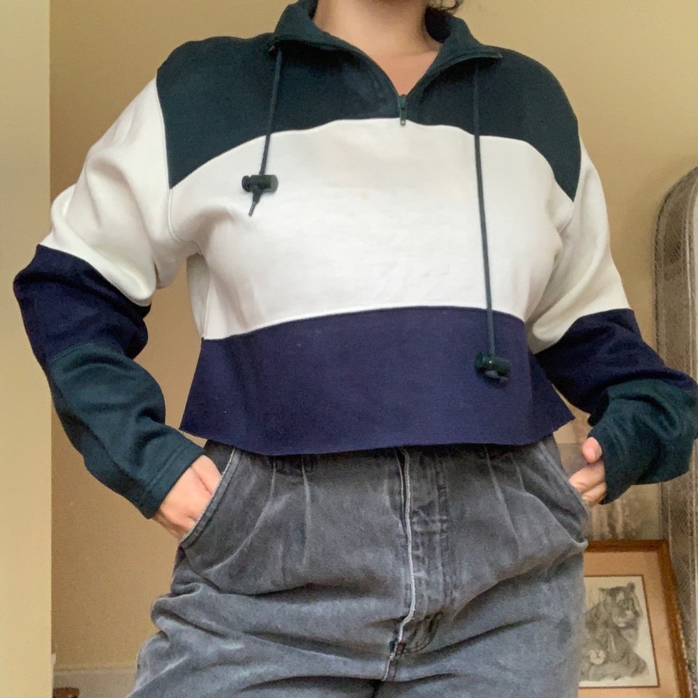 Cropped Tri Colored Quarter zip sweater - Picture 4 of 4